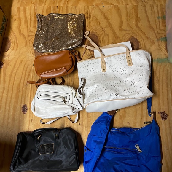 Purses! - Picture 1 of 1